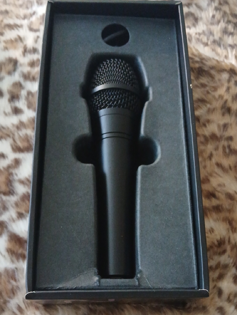 Vochlea Unused Handheld Microphone With Accessories